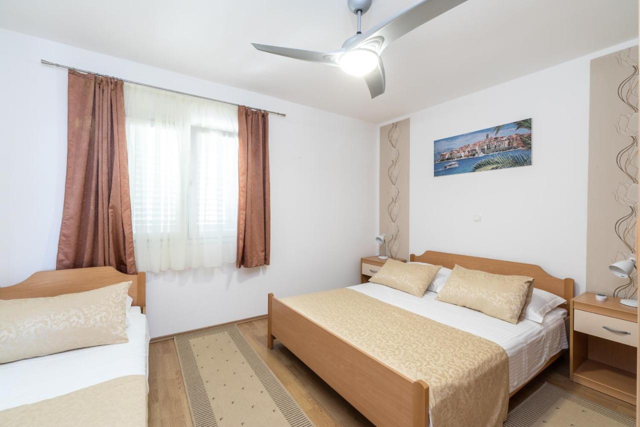 Apartments Separovic Prizba Exterior foto